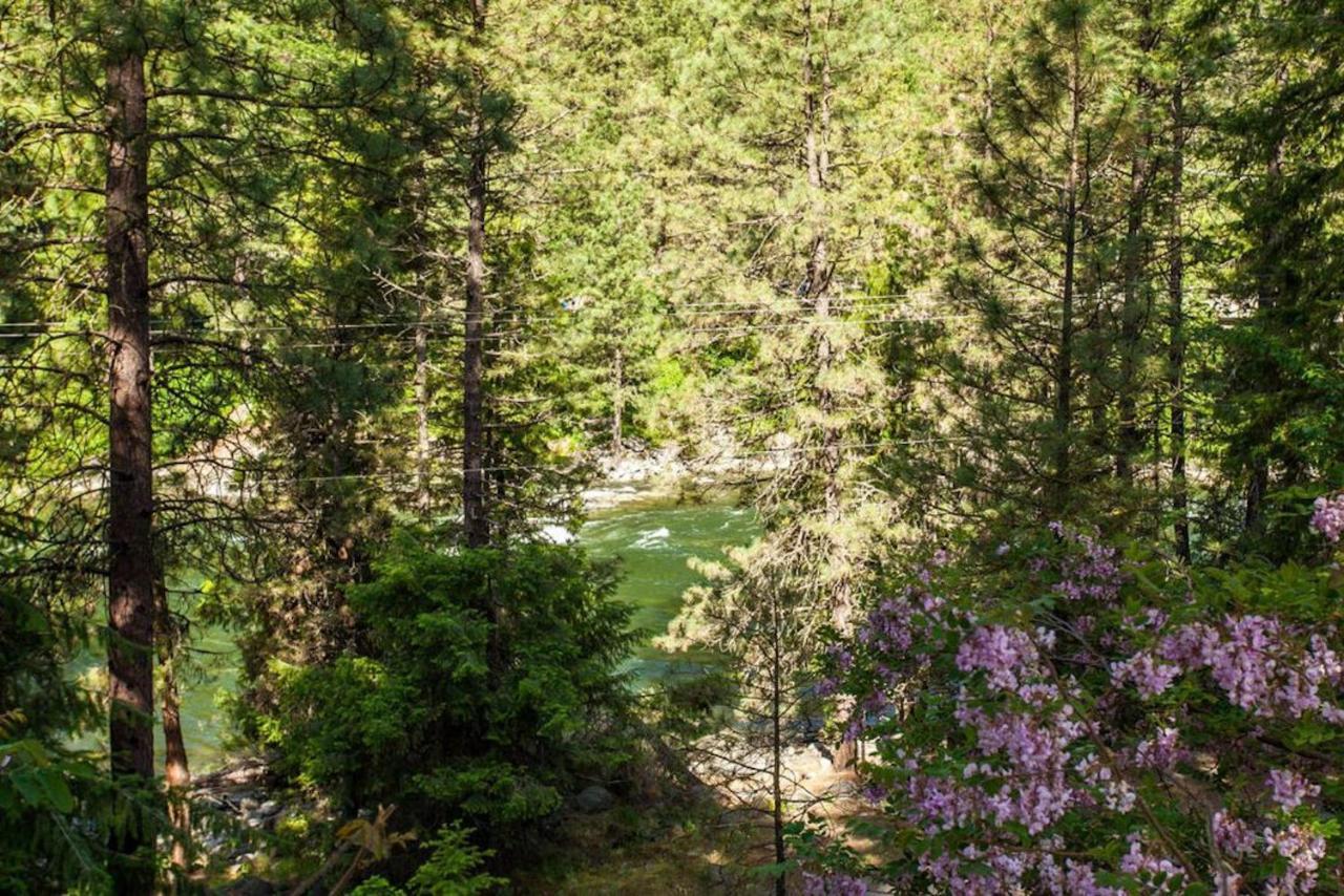 Snowgrass Lodge - River, Mountain Views & Hot Tub Leavenworth Eksteriør billede